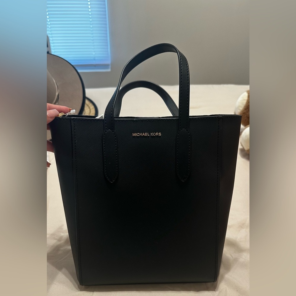 Michael Kors Sinclair Bag. Black. NWT. Never used